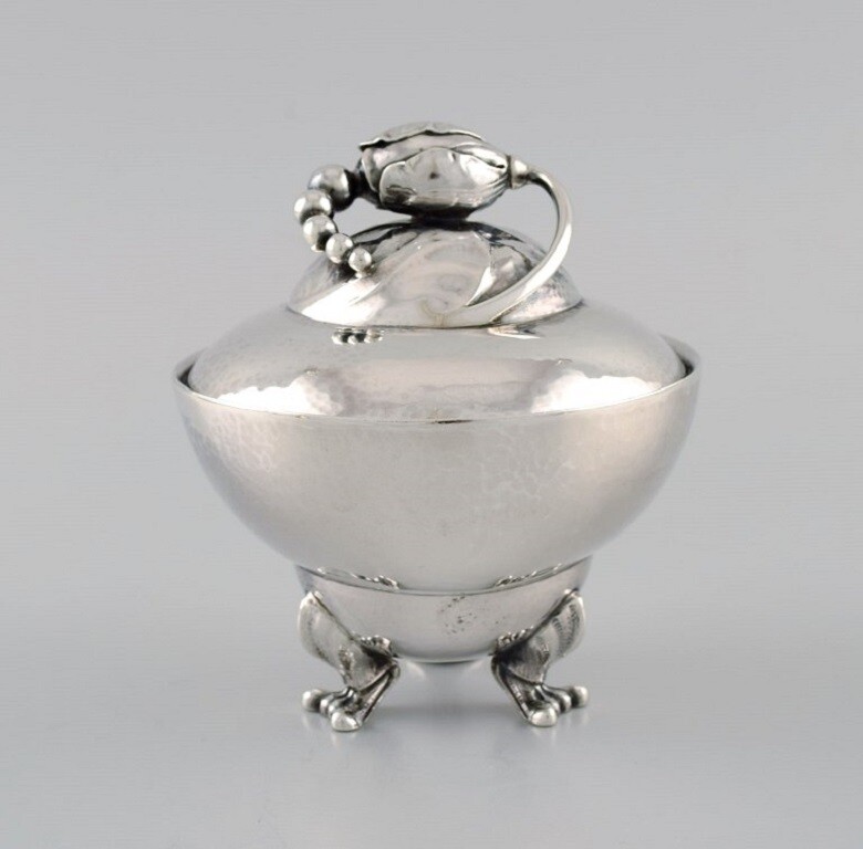 Georg Jensen Blossom sugar bowl in hammered sterling silver. 1925-1932