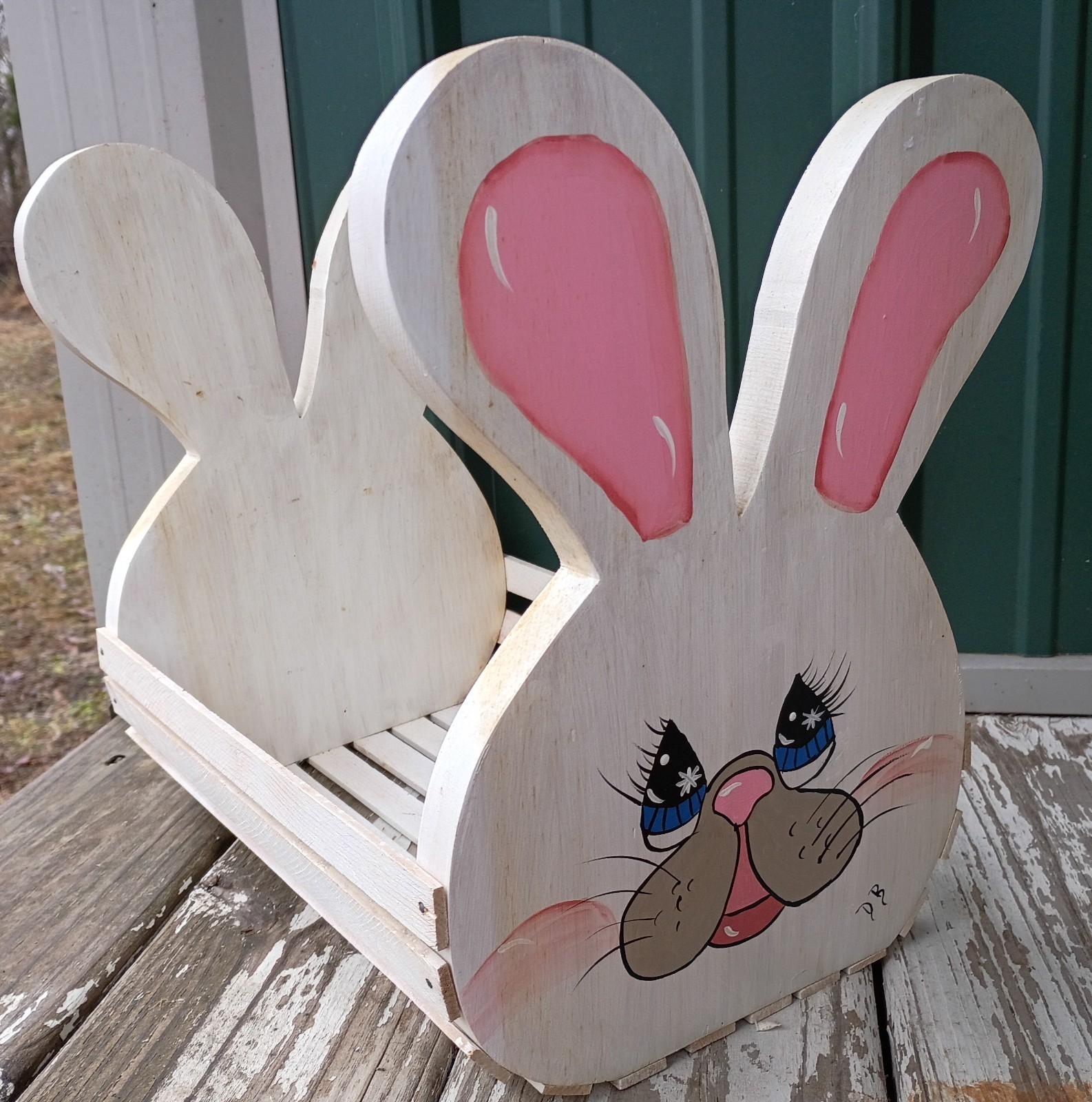 VtgWoodBasketHandmadeEasterBunnyRabbitSlatSpringDecorPaintedRetroGrannyCottage