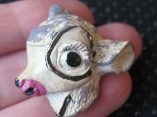 Vintage 1940s–1950s Child’s Figural Deer Head Button – Hand Painted BAMBI Style