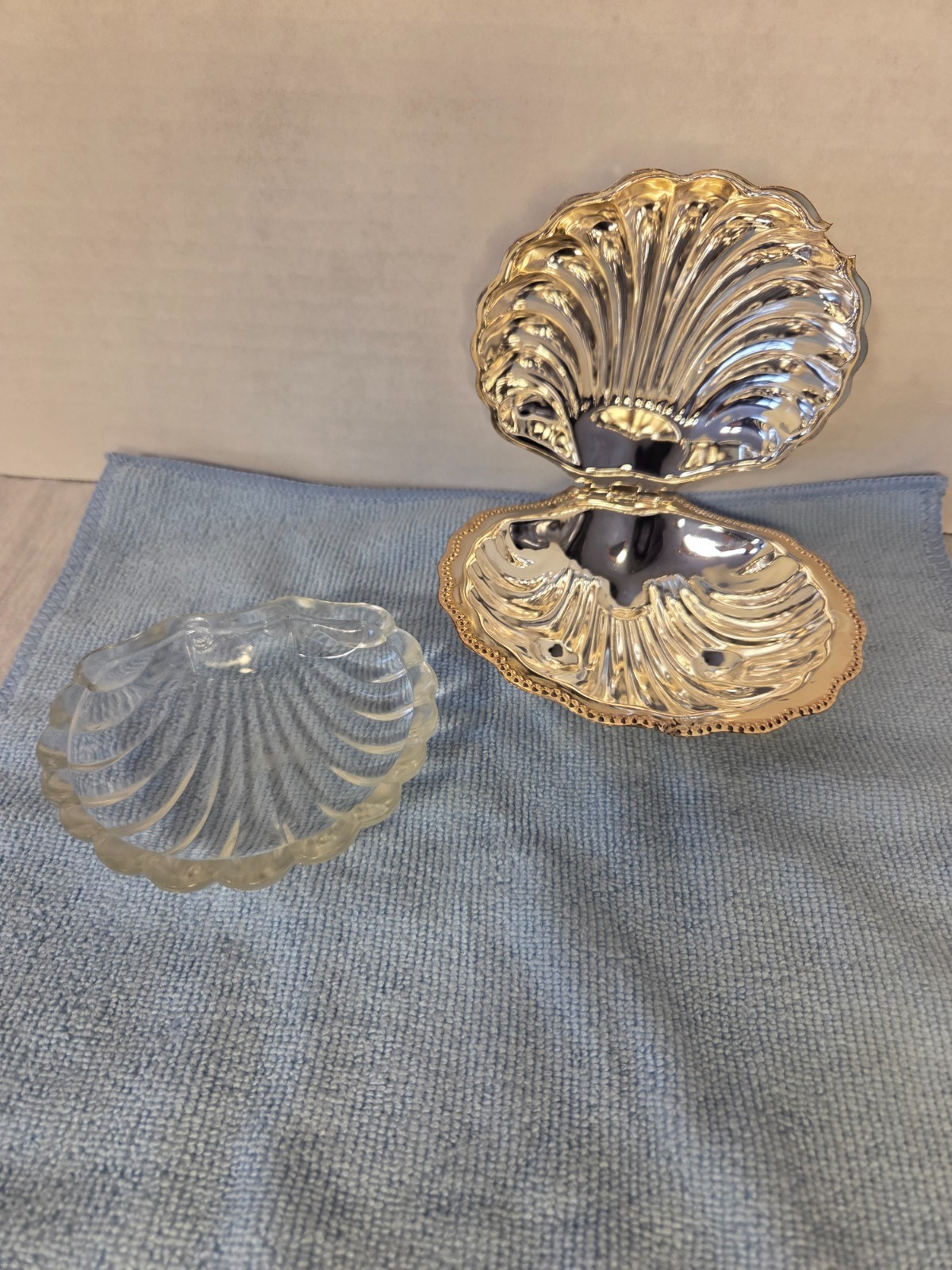Vintage Hinged Clam Shell Butter/Caviar Dish Silver Plated *NO Serving Utensil*