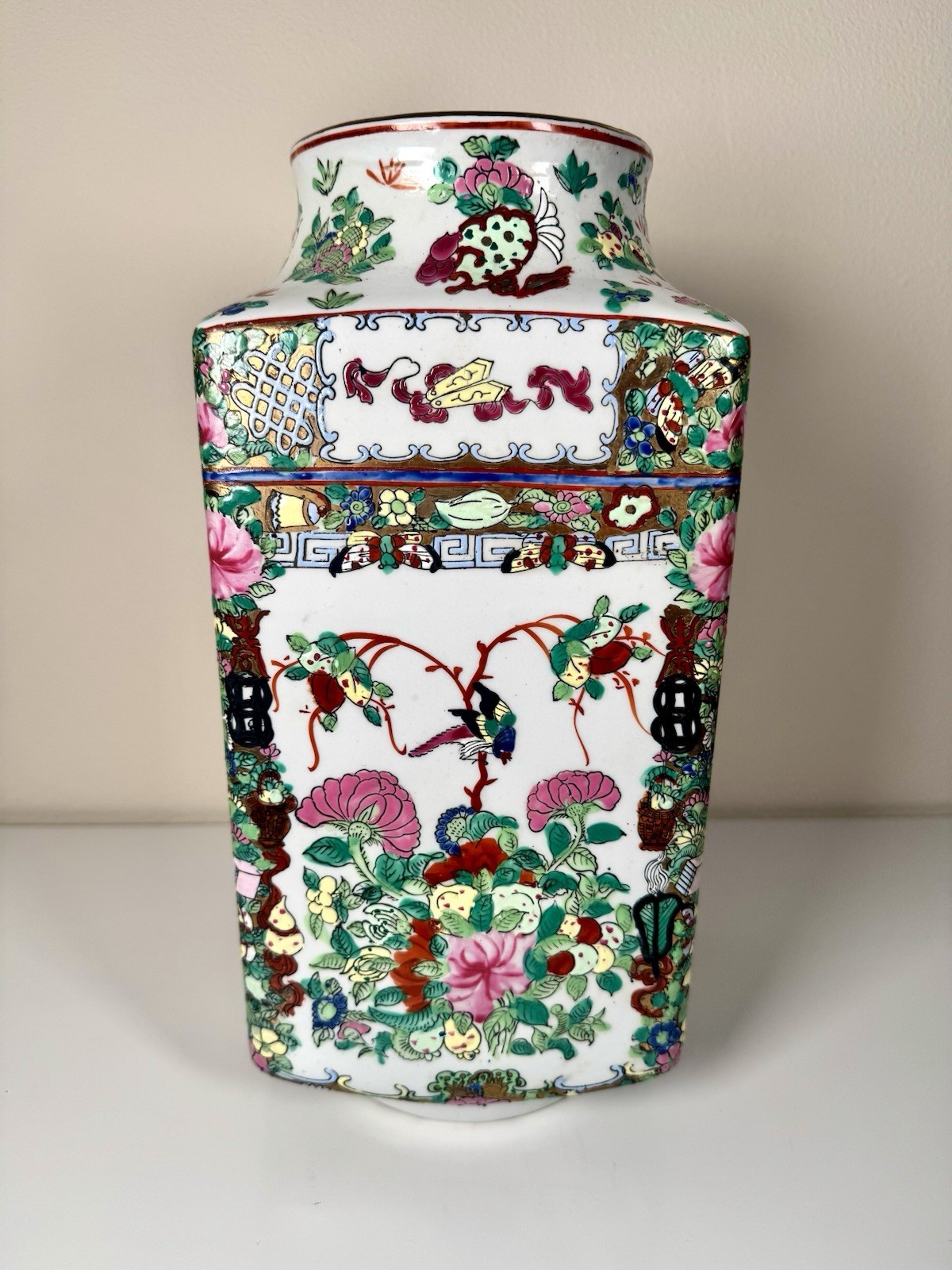 Chinese Famille Rose Medallion Porcelain Vase Canton Export Hand Painted