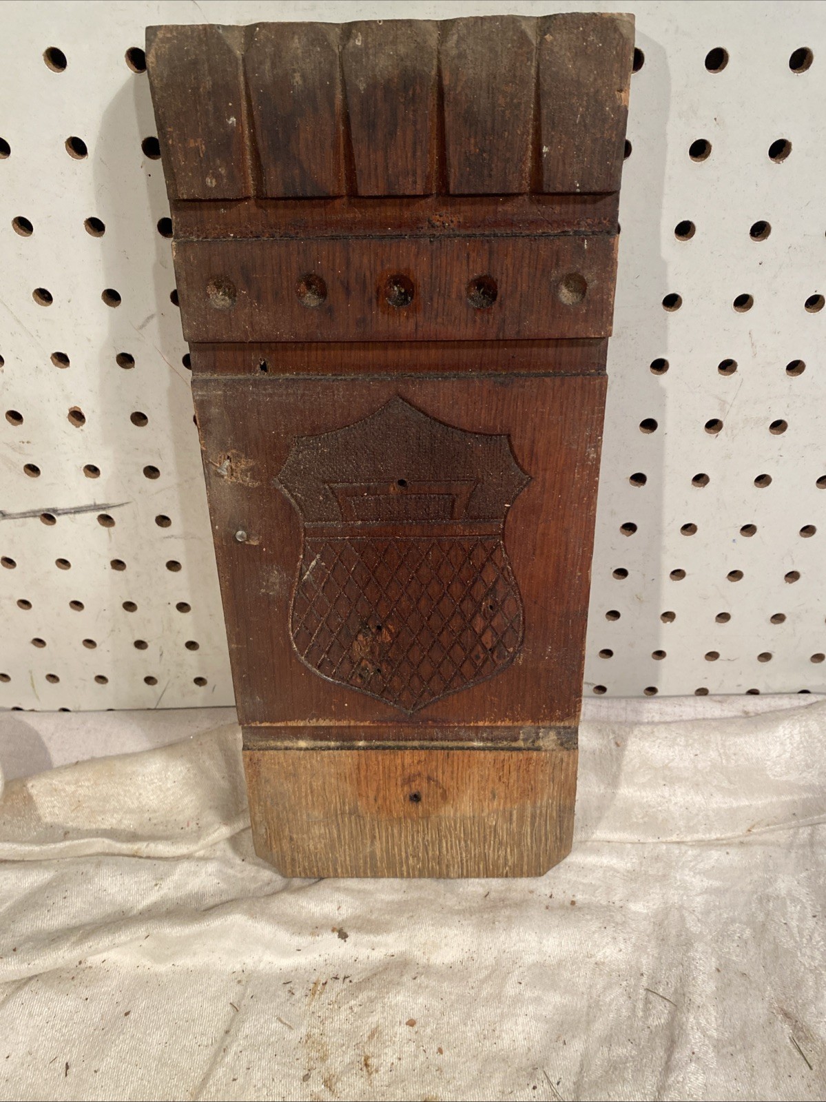 Vintage Architectural Block Plinth Door Moulding Wall Decor Rosette 13” Shield
