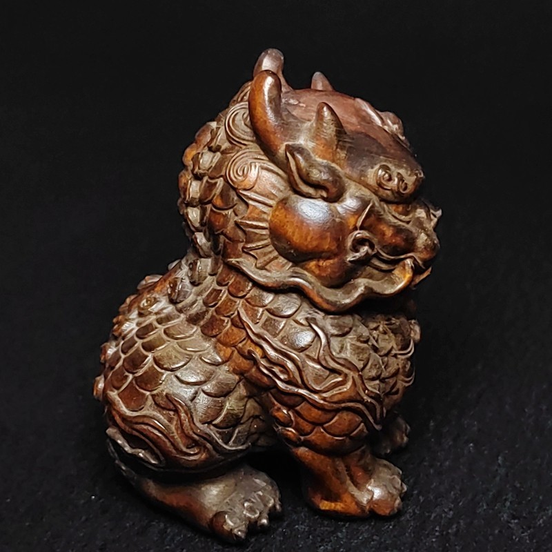2.5 Inch Old Chinese Hand Carved Boxwood Wood Kylin Statue Netsuke Decoration