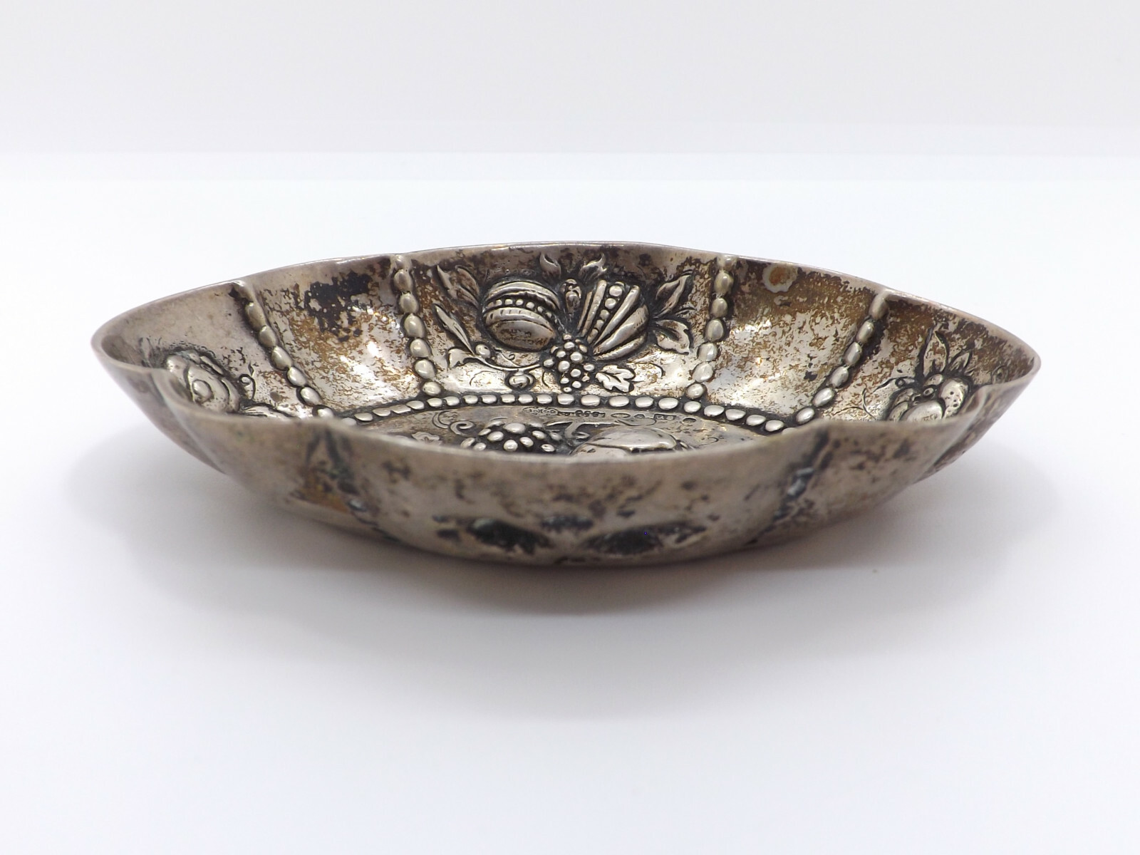 Vintage 800 Silver Repousse Nut Dish Floral & Fruit motif, Carl Hoff Sweden 1942