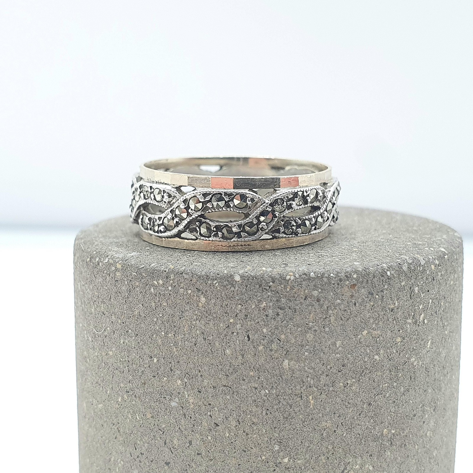 Antique 9ct Gold & Solid Silver Marcasite Eternity Ring Woven Rope Pattern Gift