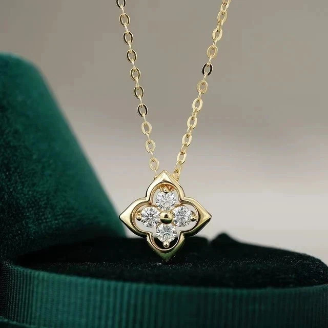 0.5Ct Round Cut Lab-Created Diamond Women’s Pendant 14K Yellow Gold Plated