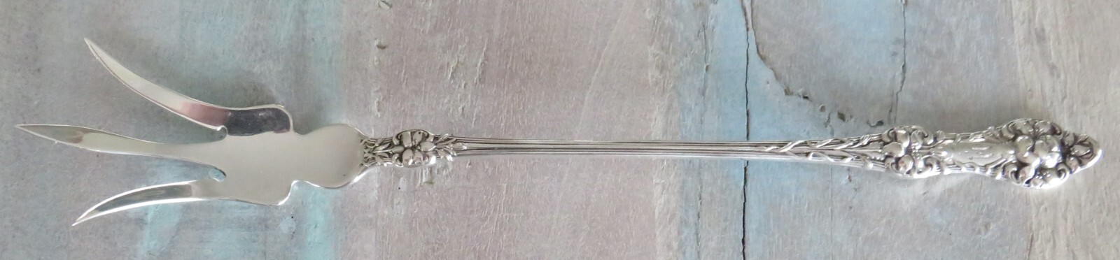 Alvin Sterling 9 1/4″ Large Lettuce Serving Fork Orange Blossom Pattern; # 9699