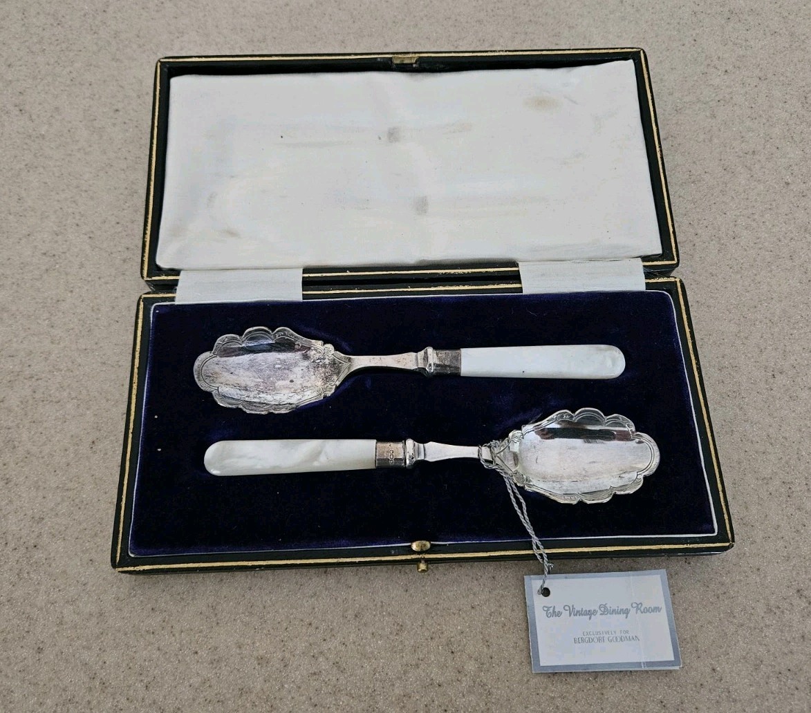ESTATE VINTAGE ANTIQUE BERGDORF GOODMAN MOTHER OF PEARL ENGLISH SILVER SPOON SET