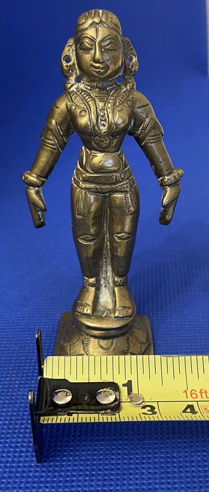 Indian solid brass female statue figurine 10cm – excellent detail – Free Post