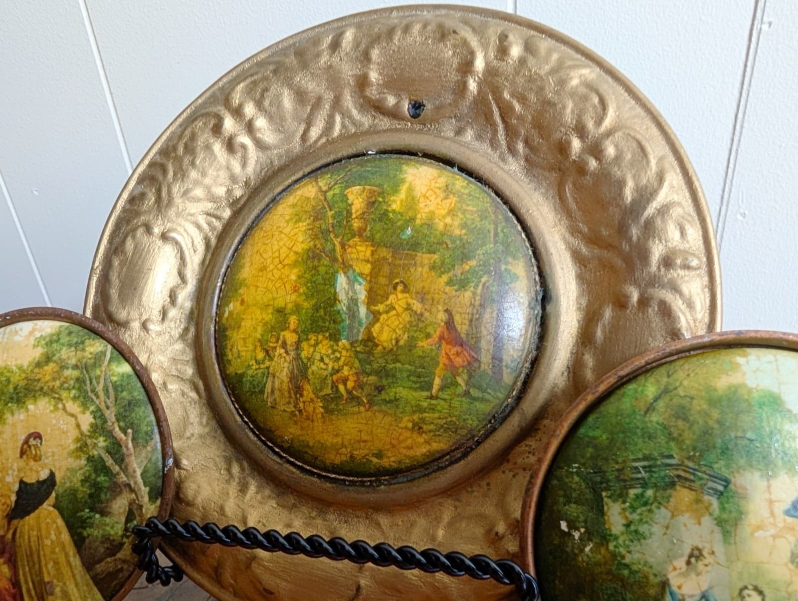 ✨ Antique Solid Brass Wall Plate & Miniature Victorian Plates Set Of 3 Vintage