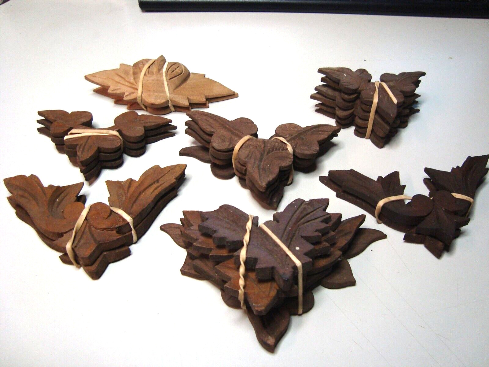 Lot 24 Vintage Carved Mahogany Wood Furniture Onlay Ornament Leaf Motif (1087c)
