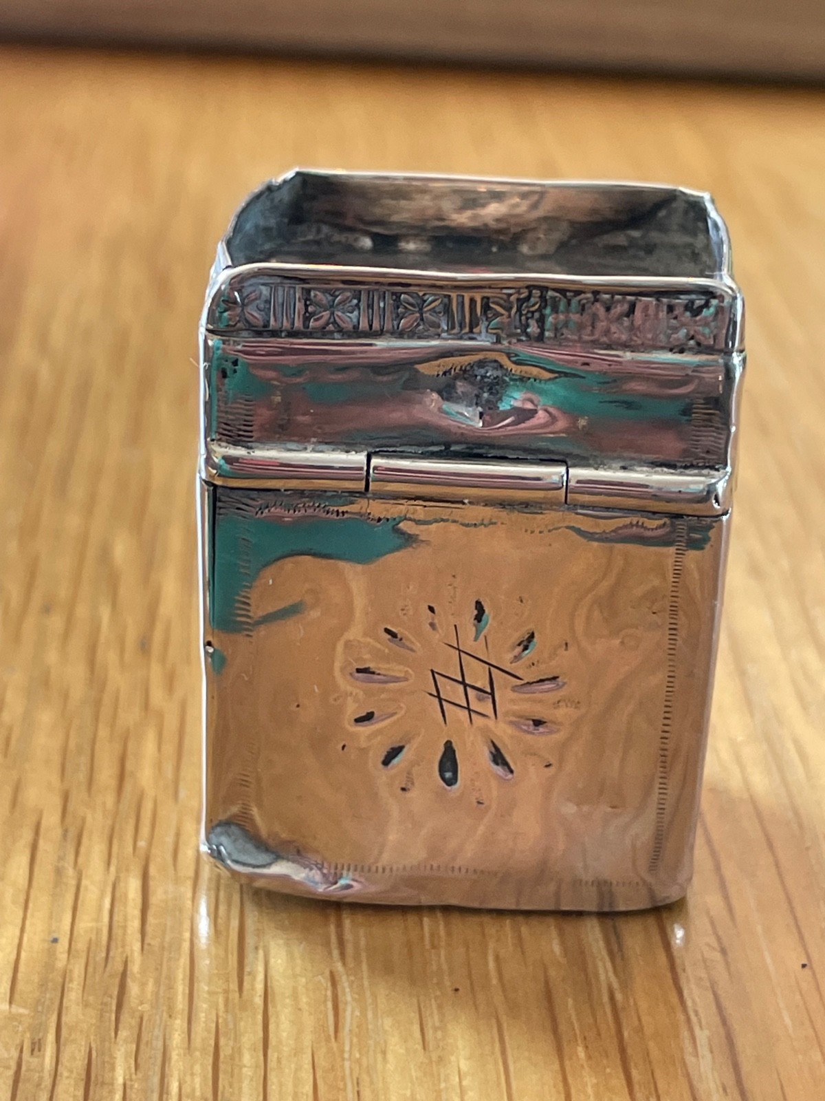 Antique 18th Century solid silver pill box peppermint box. A/F