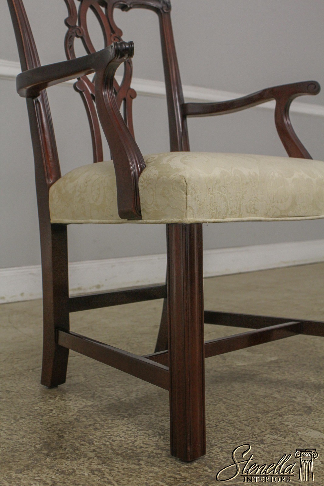L57480: Set of 8 KINDEL Oxford Mahogany Chippendale Dining Room Chairs