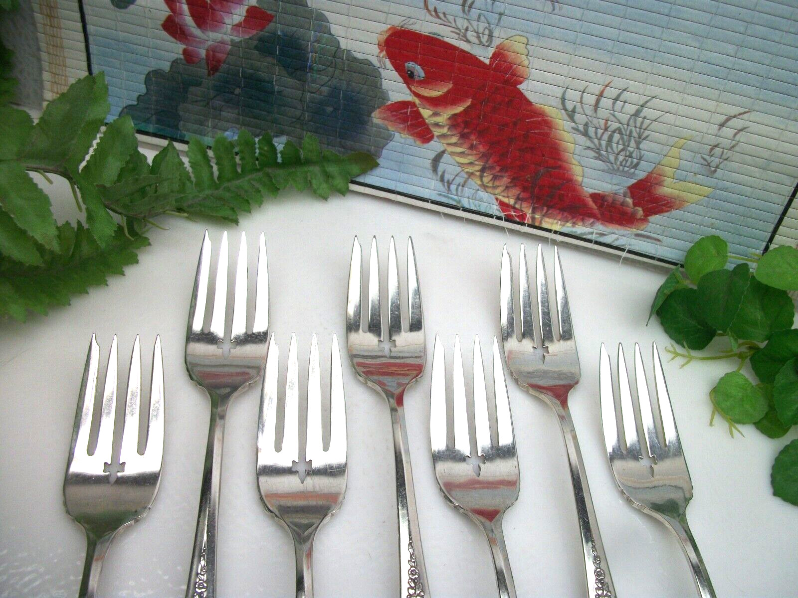 7 Oneida Silver FANTASY Silverplate 6 1/2″ Salad Forks 1941