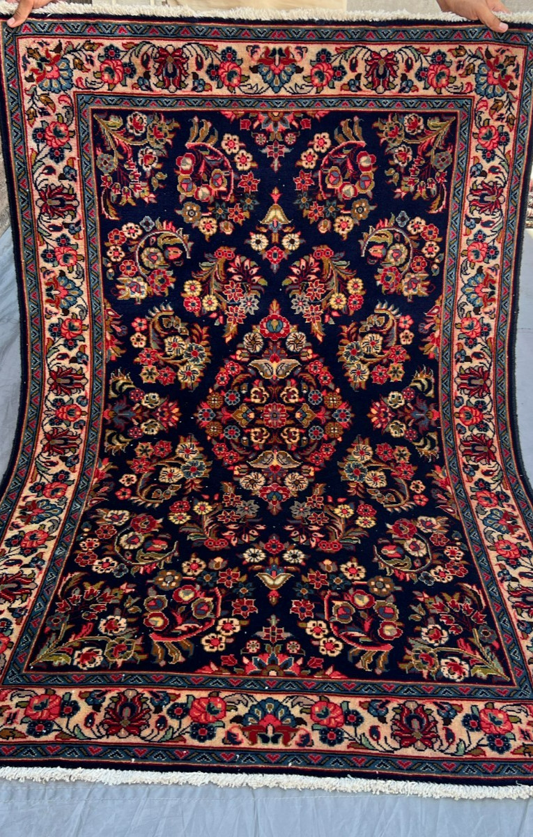 COLLECTORS ITEM Stunning Vintage Oriental Hereke Turkish Carpet