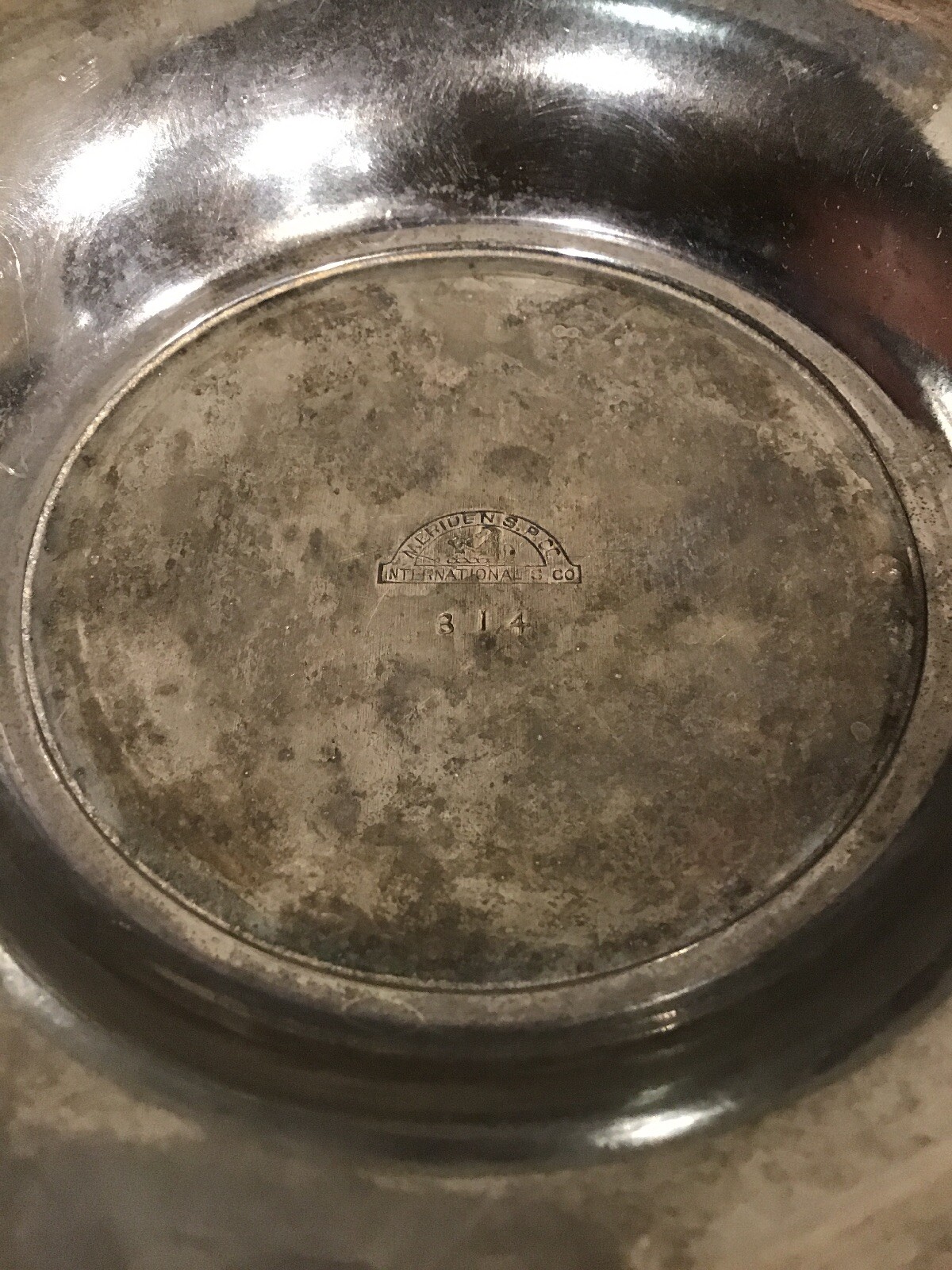 MERIDEN INTERNATIONAL SILVER PLATE NO 314 COCKTAIL SHAKER 56 OUNCE ART DECO ERA