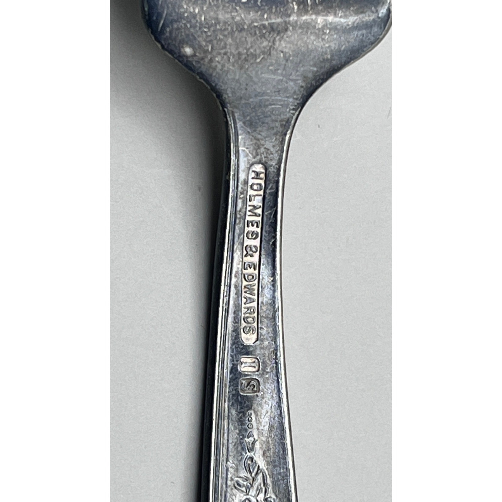 Holmes & Edwards Lovely Pattern Silverplate Youth Baby Fork Vtg 1937 IS 4.25″
