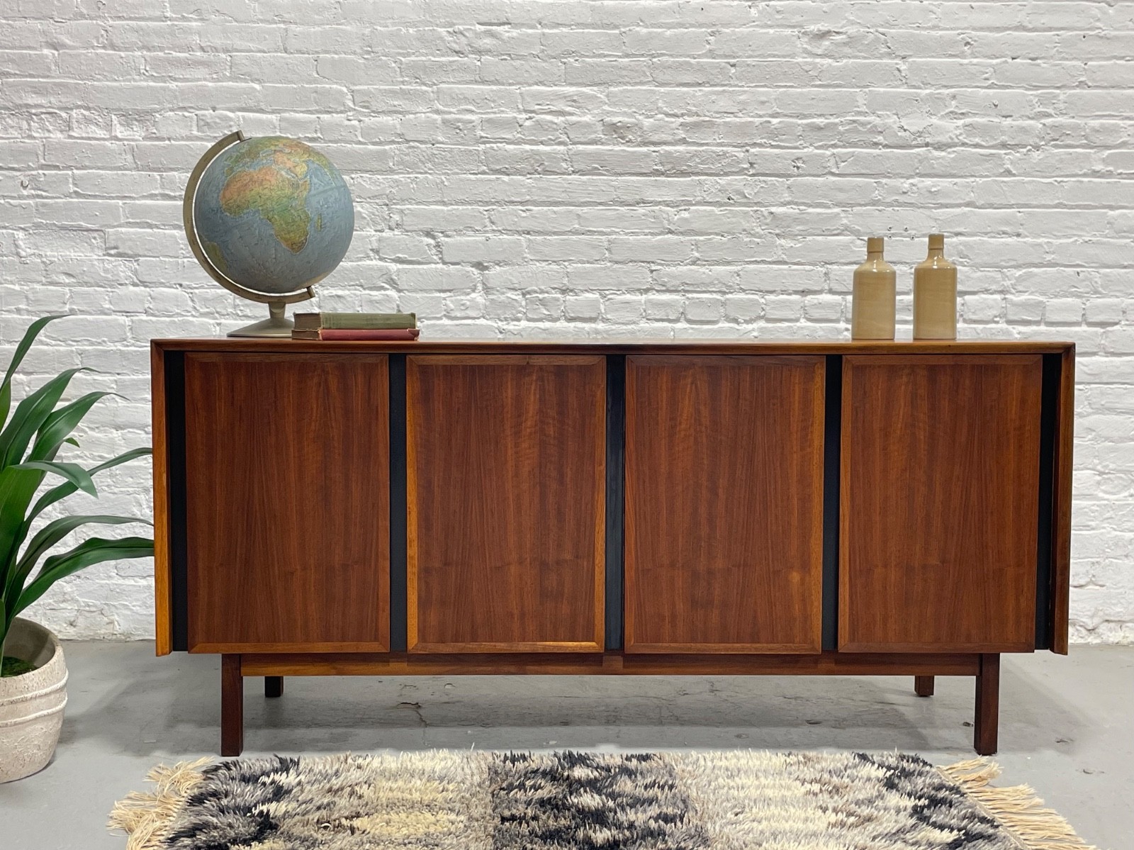 Simple + Classic WALNUT Mid Century MODERN CREDENZA / Media Stand / Sideboard