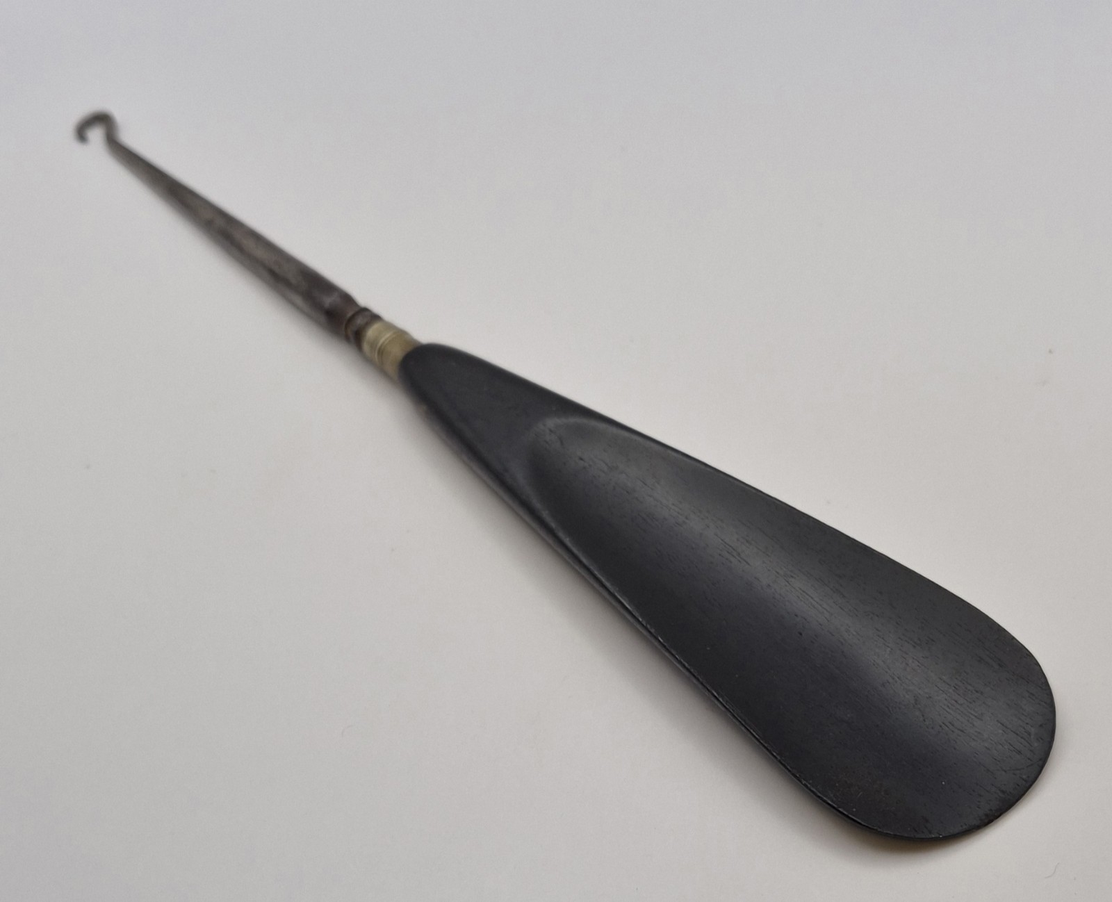 [ANTIQUE EBONY SHOEHORN & BUTTON HOOK – ENGLAND – GENUINE EBONY & STEEL]