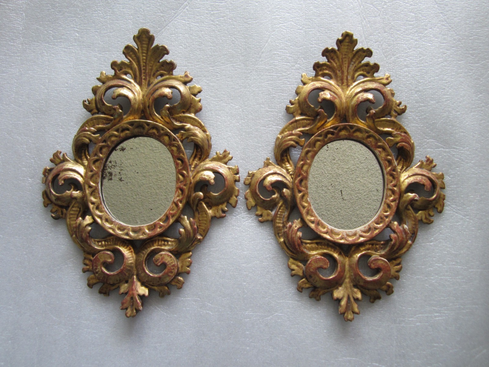 PAIR OF BEAUTIFUL ANTIQUE ITALIAN ROCOCO HIGH RELIEF CARVED GILTWOOD MIRRORS