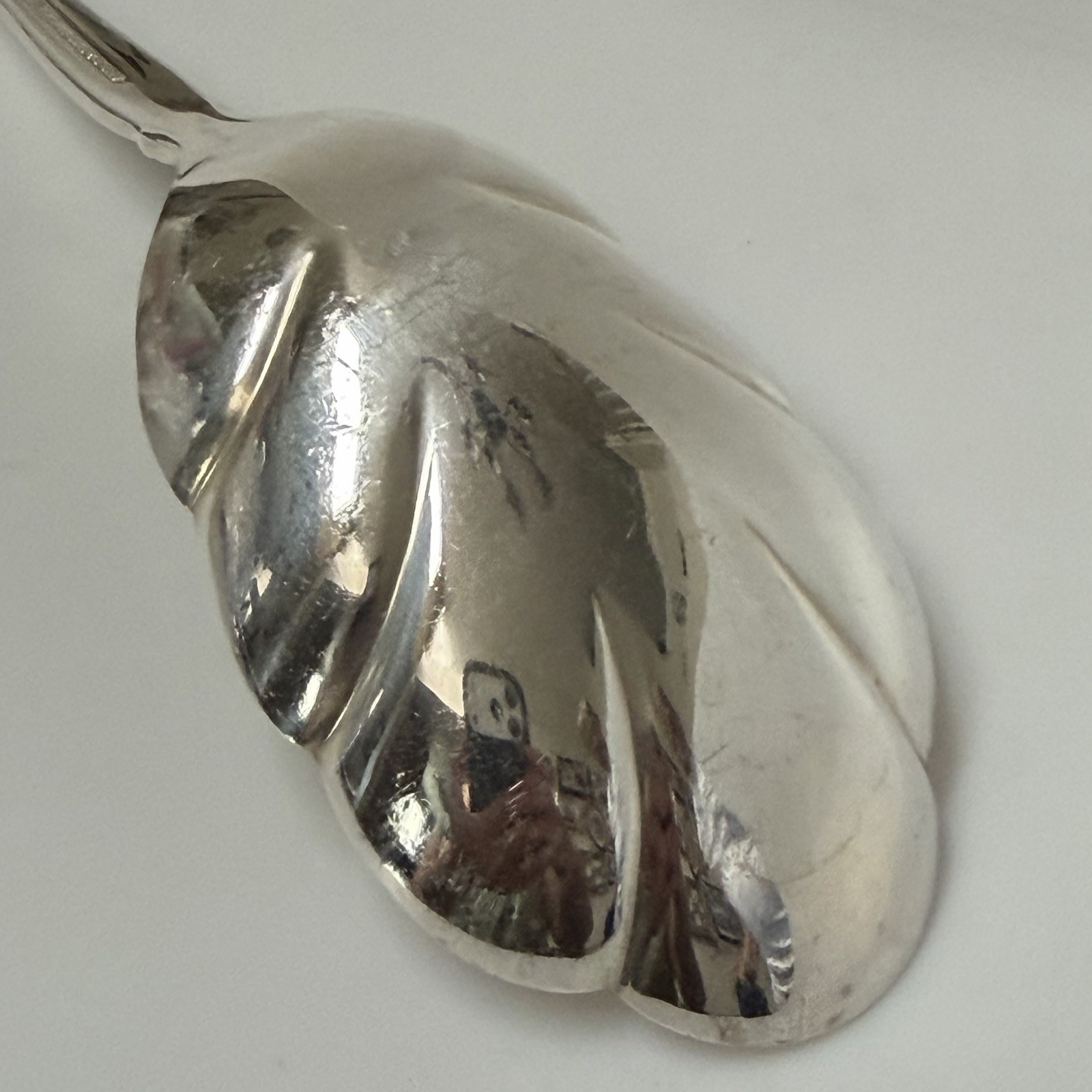 International DeepSilver Orleans Silverplate 1964 Solid Shell Casserole Spoon 9”