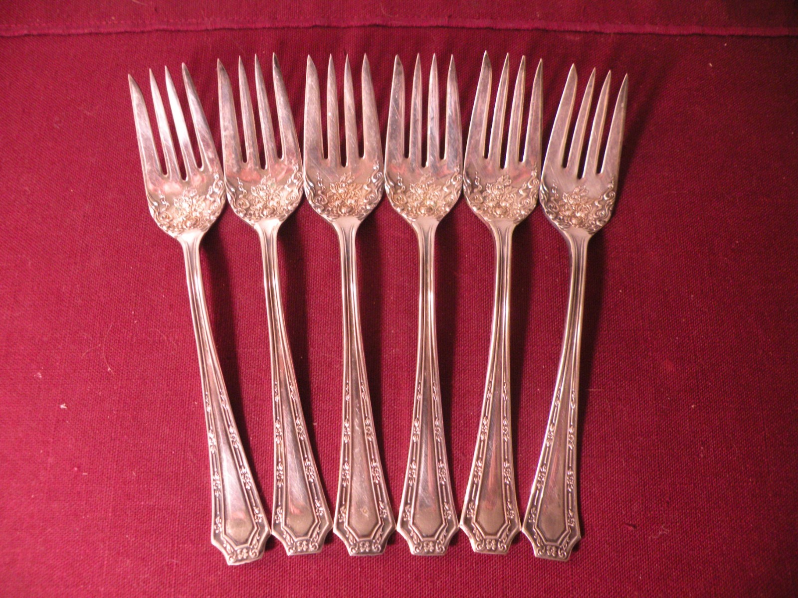 Set Of 6 Salad Forks Fairfield Plate Alpha 1915 Silverplate 6″