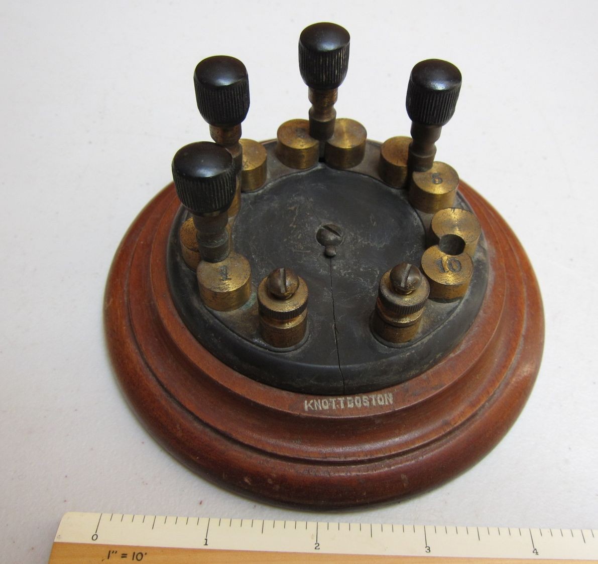 ANTIQUE KNOTT APPARATUS BOSTON ROUND PEG RESISTANCE BOX 20 OHM