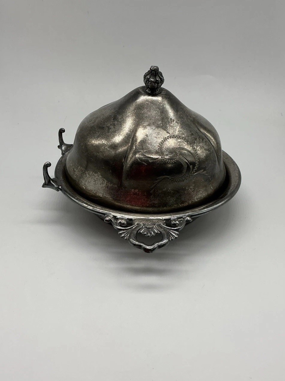 Van Bergh Quadruple Silverplate Butter Dish – Etched Floral Pattern