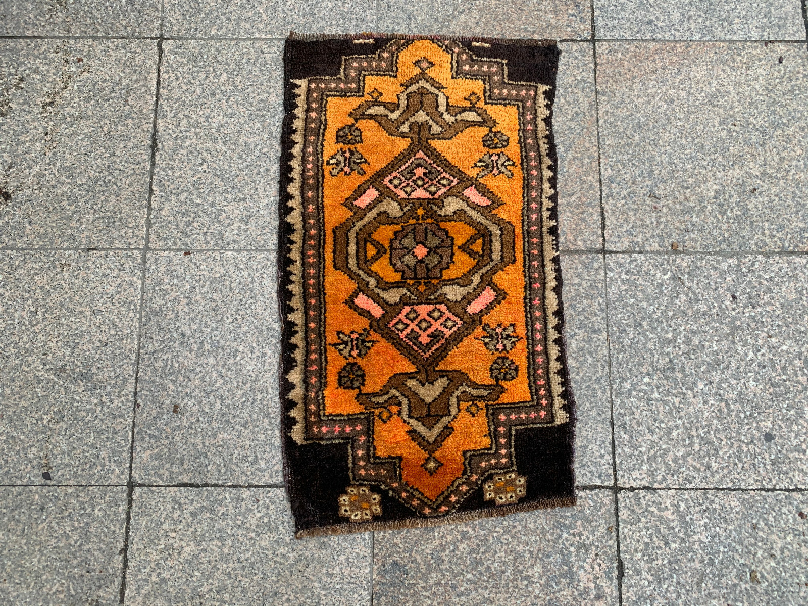1’7” x 2’10” Vintage Carpet Handmade Carpet Natural Carpet.SKU:KA1299