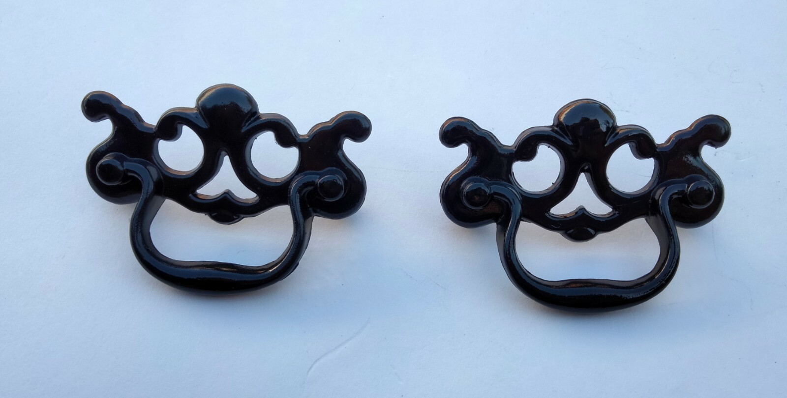 11 VTG KBC Fixed Bail Batwing Drawer Pulls Painted Black 2.5″ Centers 3.25″L