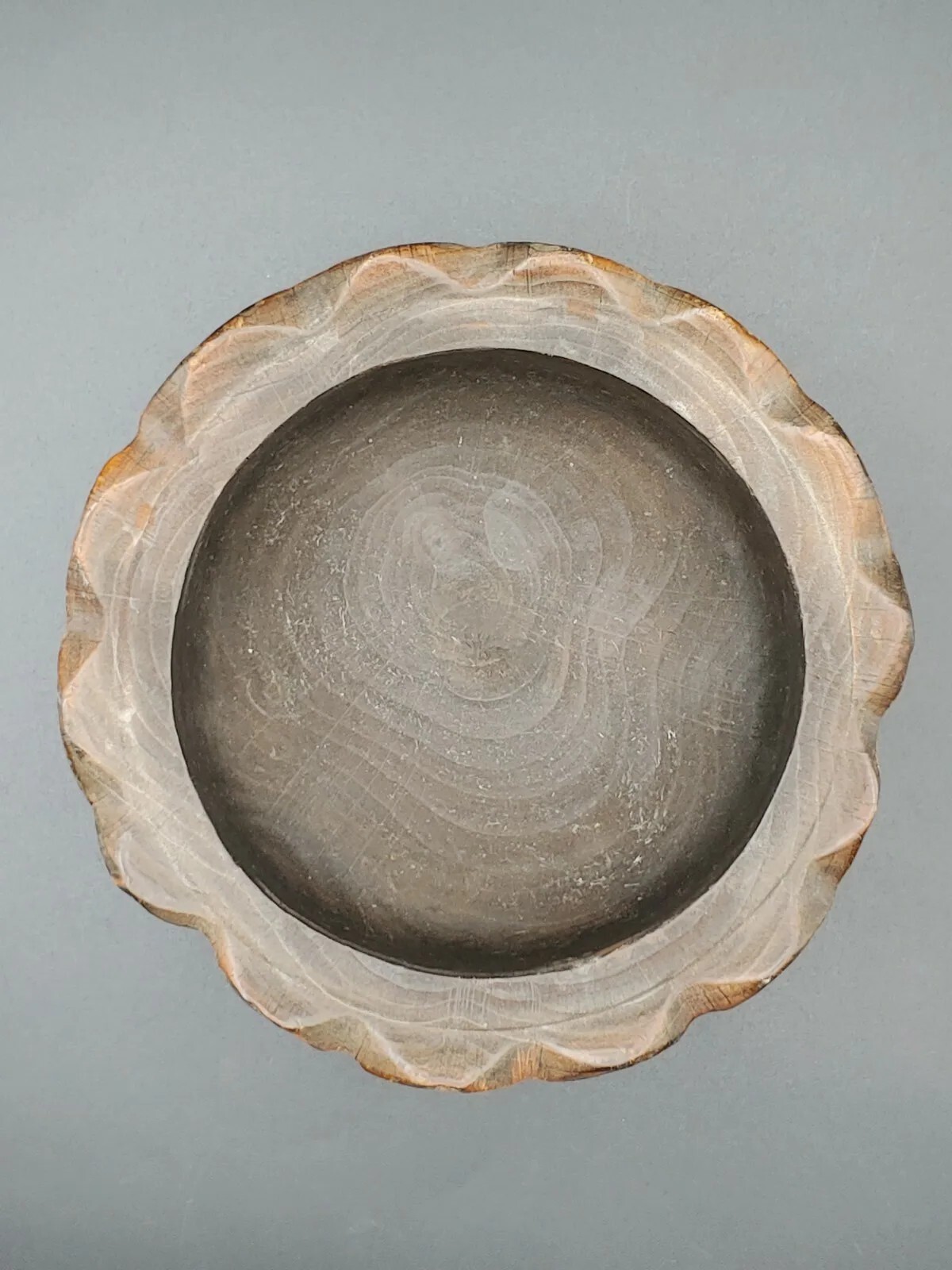 清代佛教榆木莲花瓣僧帽宝盒 Antique Chinese Qing Elm Wood Lotus Petals Buddha Hat Lid Case Box