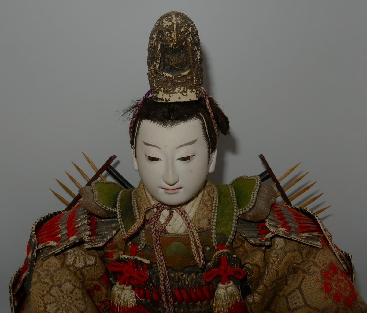 Antique C1900 Japanese Armor Sitting Shogun Samurai Doll Figurine, 12 1/2″