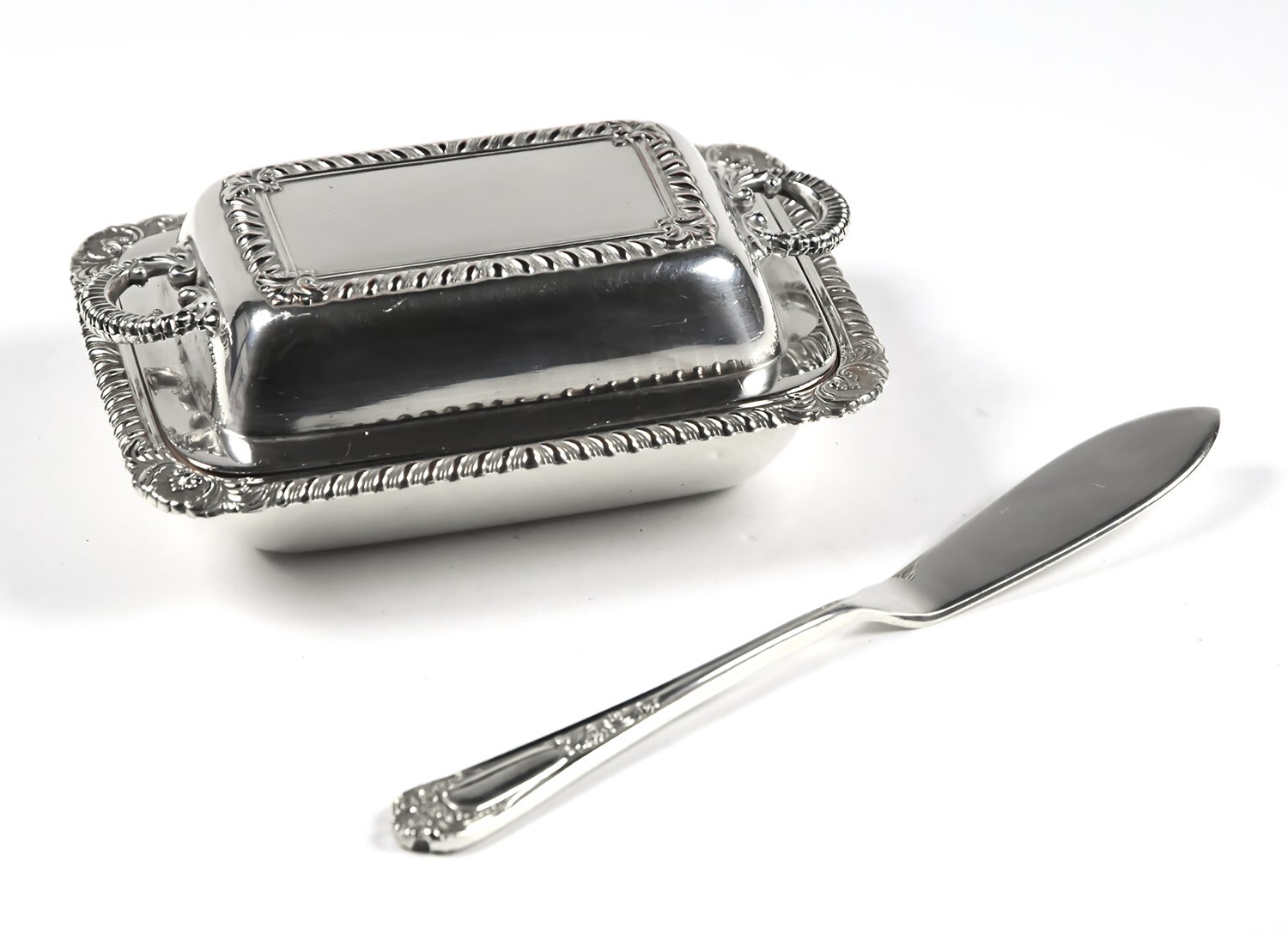Silver Plate Butter or Pate Server Tray with Spreading Knife- SLV400