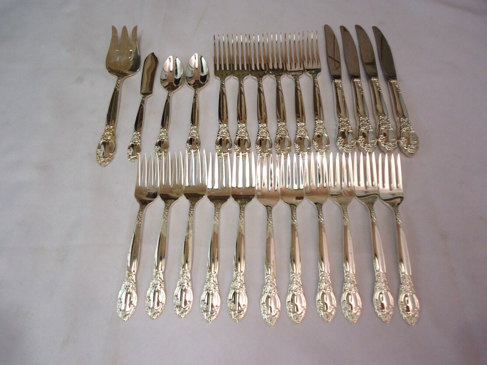 ONEIDA LTD BALLAD SILVERPLATE FLATWARE 25-pieces
