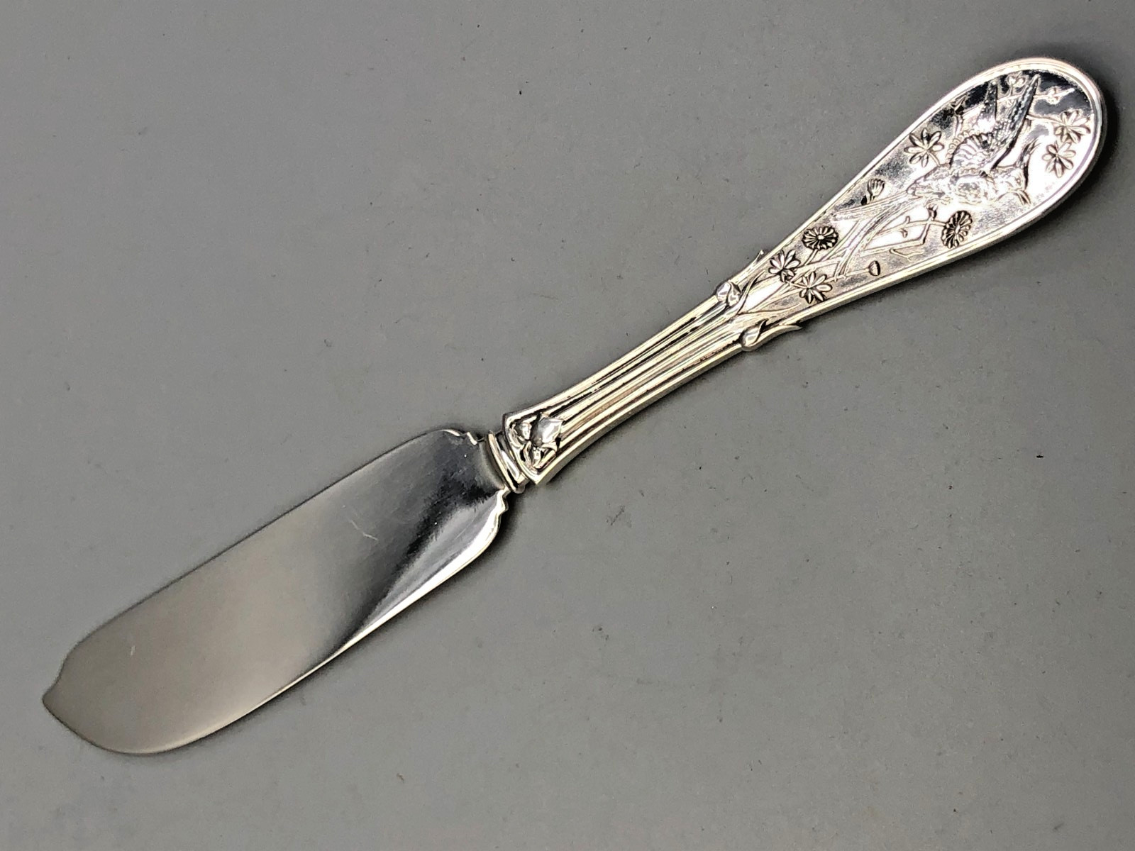 Audubon by Tiffany Sterling Silver individual Fish / Butter Knife 7.25″