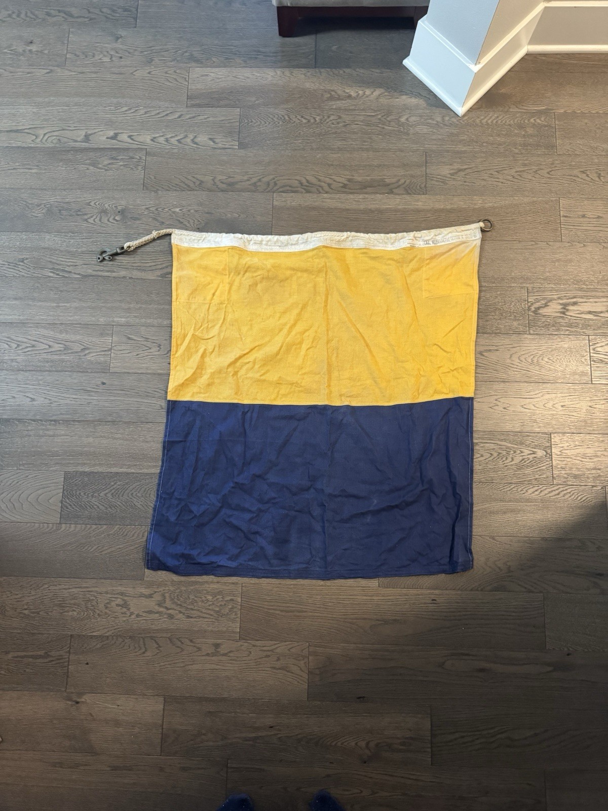Vintage U.S. Navy Maritime Signal Flag – – Cotton Bunting w/ Brass Clip