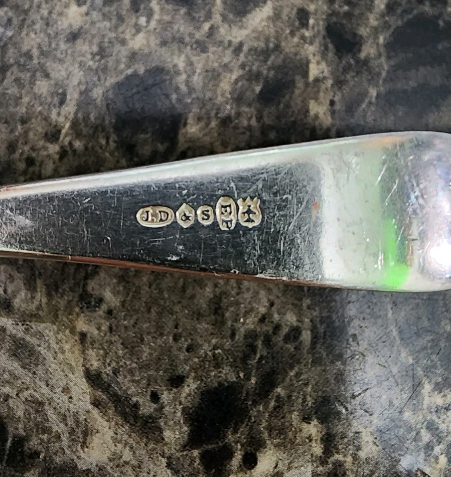 ✅️VINTAGE J.D & S SILVERPLATED “8 5/8” WINDSOR PATTERN TABLE SERVING SPOON 🍲 🥄