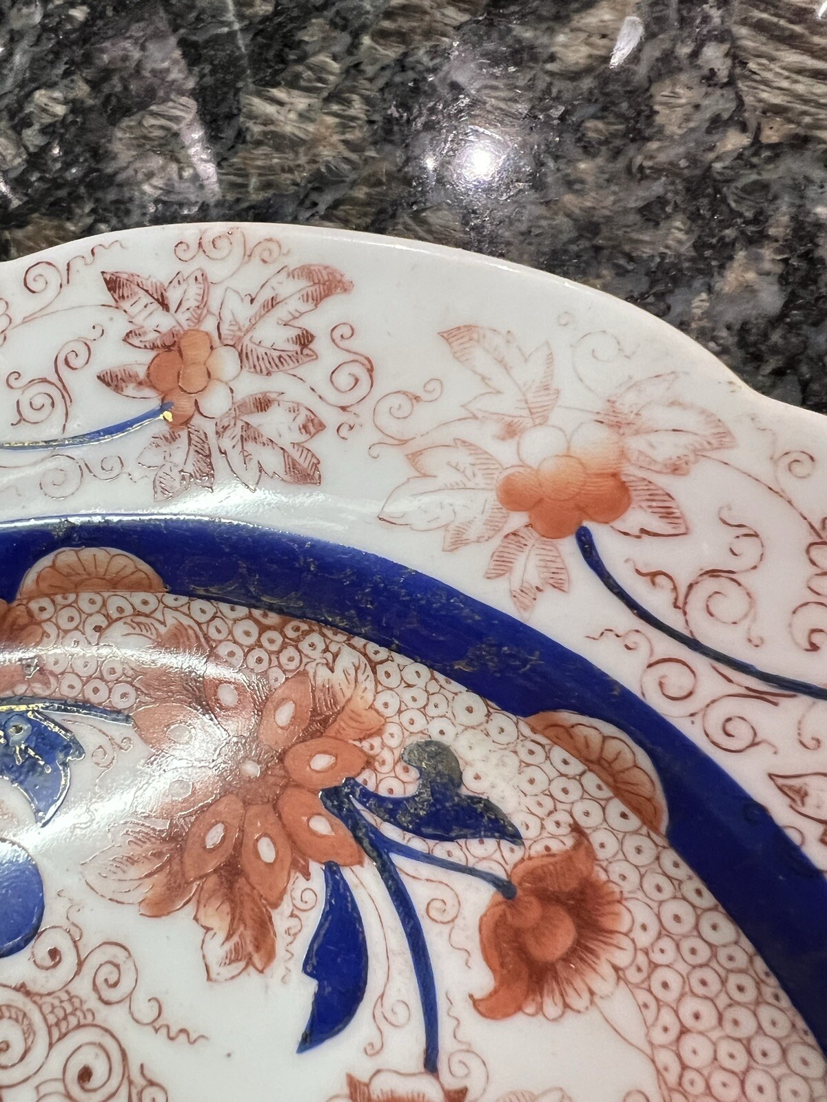 Unique Antique IMARI Porcelain Plate Tobacco Leaves Flowers REGENCY Crown Mark
