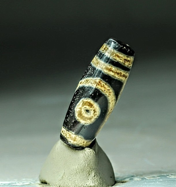 Rare Pre-1800s Indo/Tibetan Old Agate 2 Eye Motif Dzi Bead 14*39mm