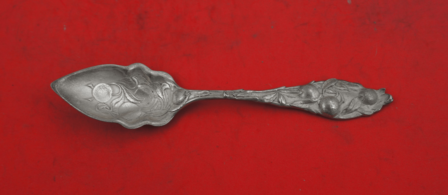 Fruit Series by Watson Sterling Silver Grapefruit Spoon w/Oranges in bowl 6 1/8″