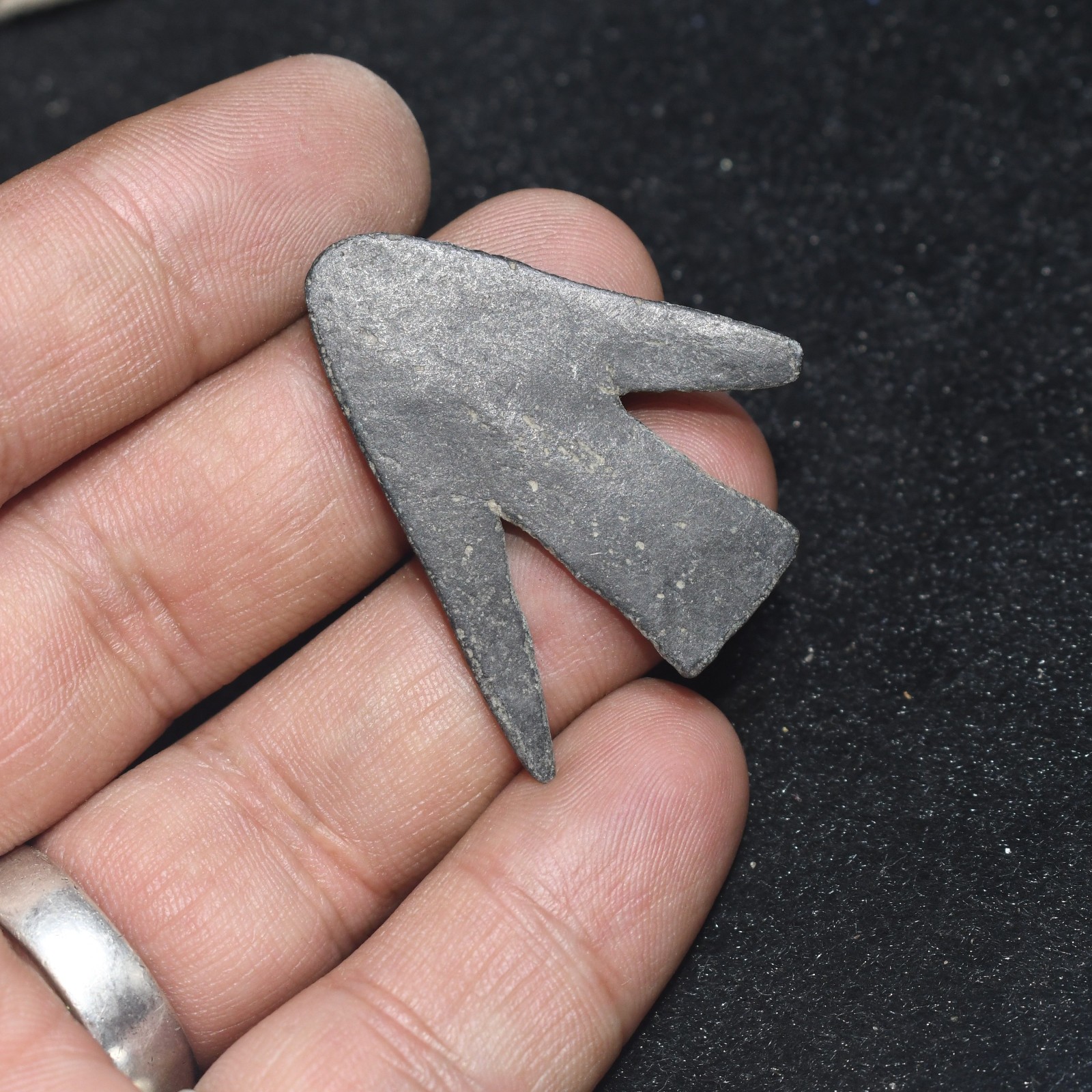 Rare Ancient Near Eastern Bronze Arrow head Spear Head in good Condition