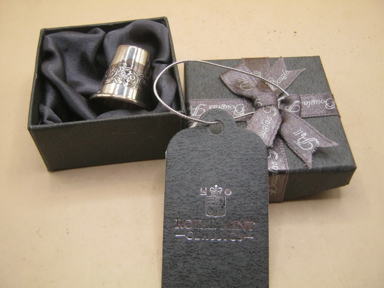 Vintage ROYAL MINT CLASSICS Sterling Silver Thimble Box & Tags Douglas Pell – #2