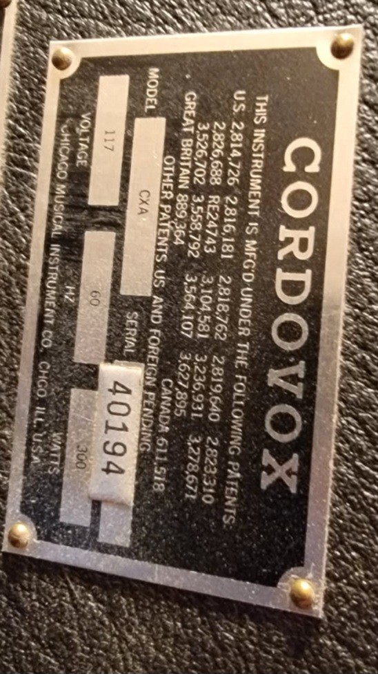 cordovox amp/speaker/tuner/generator + cables setup