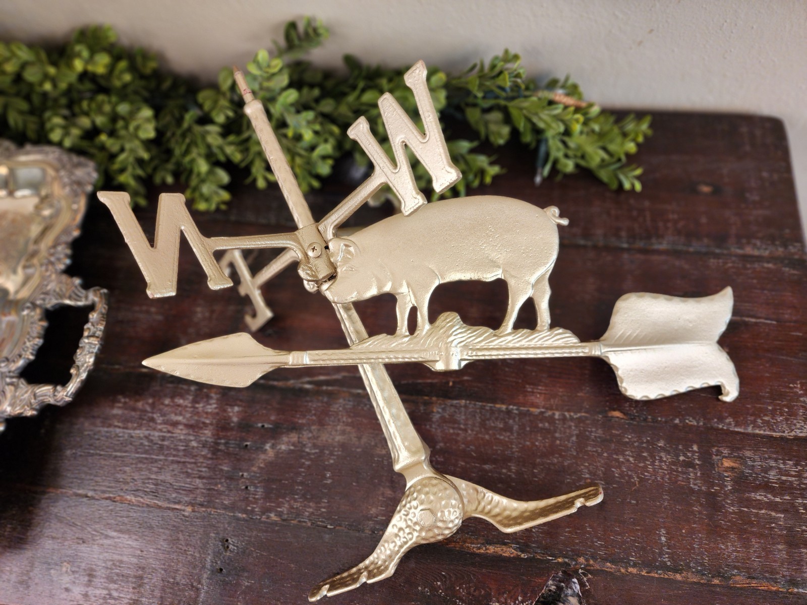Fancy Vintage Gilt Cast Metal Pig Weather Vane Adjustable Mount Farmhouse Decor