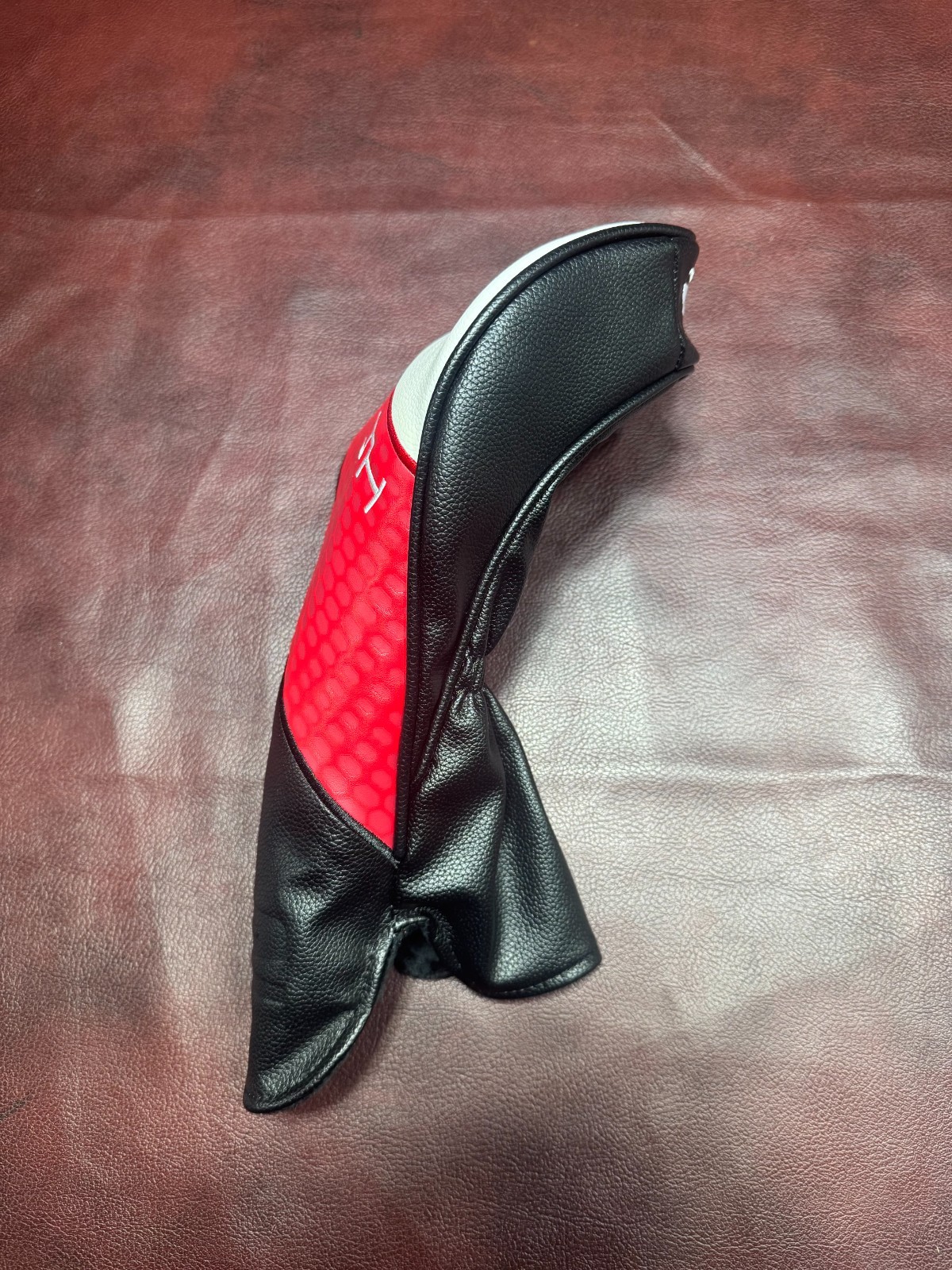 Taylormade Golf Stealth 2 Driver Head Cover – GREAT CONDITION