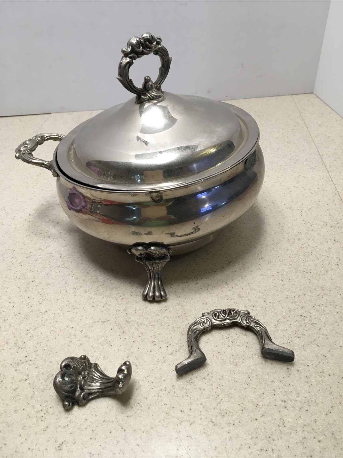 Midcentury English Silver MFG Corp AC 120v Electric Chafing Dish USA w/lid 10″!