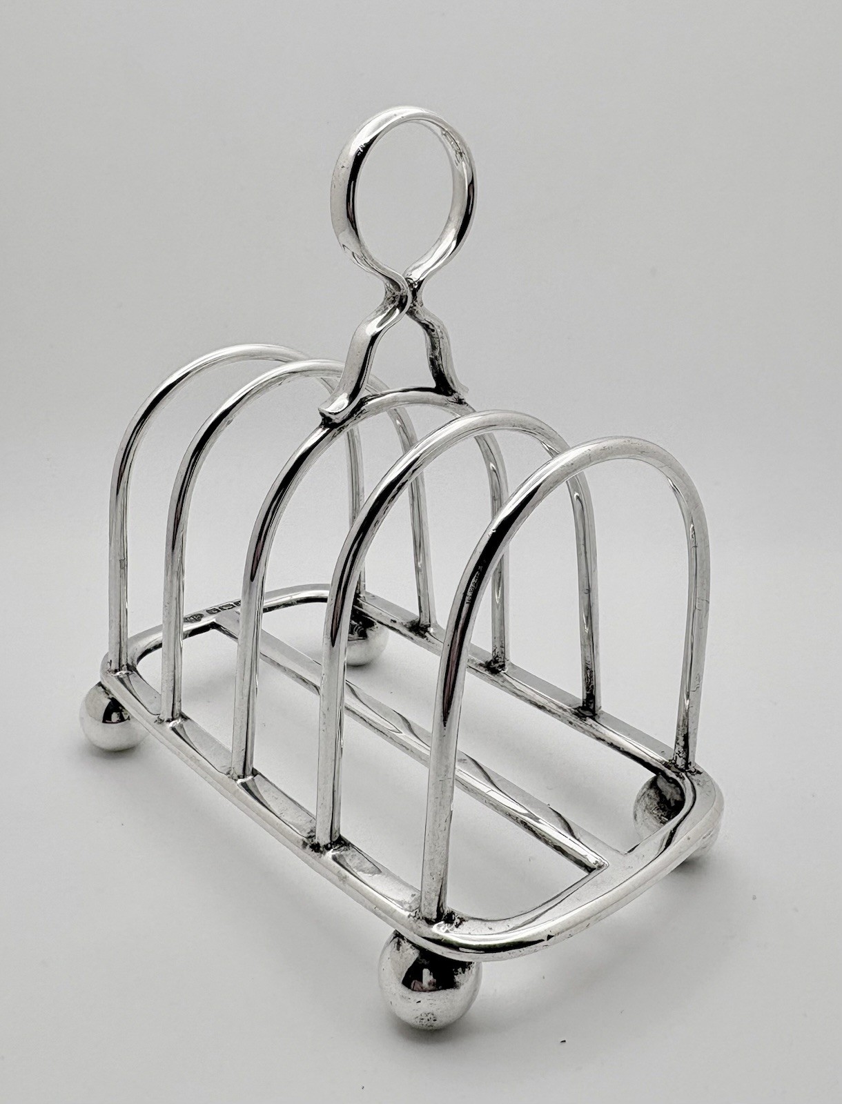Sterling Silver Toast Rack with Handle, Goldsmiths & Silversmiths Sheffield 1923