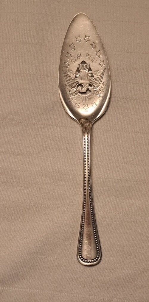 Vintage Bicentennial 1776-1976 Pie/Cake Server by Oneida Community Silverplate