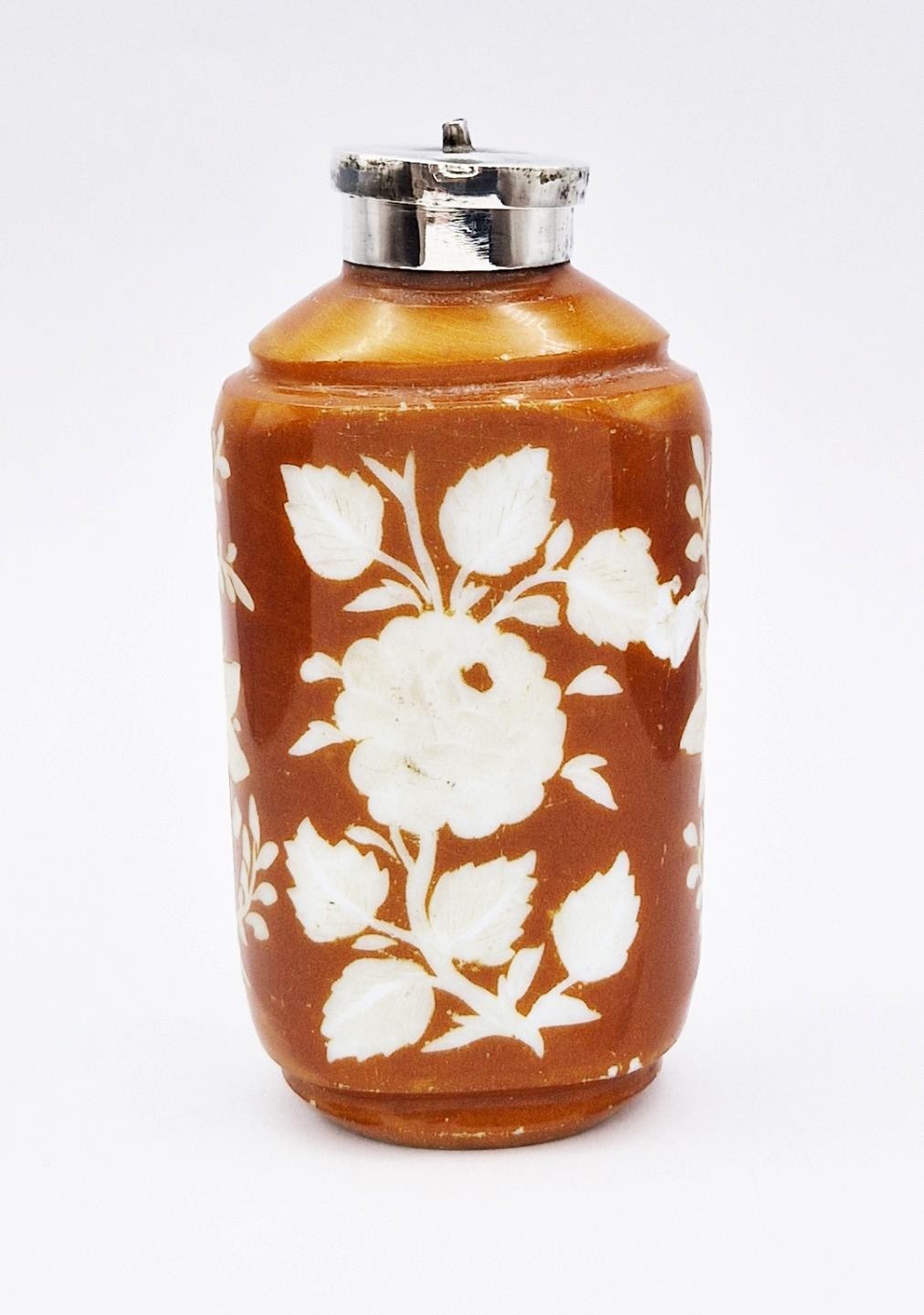 VICTORIAN SOLID SILVER MOUNTED AMBER ETCHED GLASS SCENT BOTTLE – BRITISH EMBLEMS