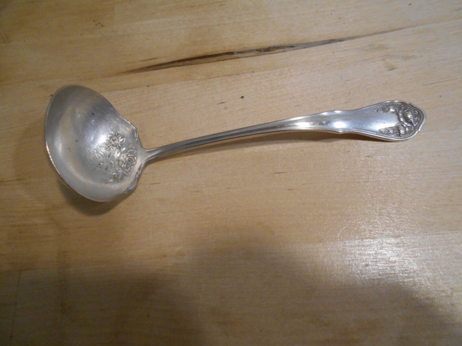 Reliance Plate 1911 BRIDAL ROSE or LAROSE Pattern Cream Ladle Oneida 7035